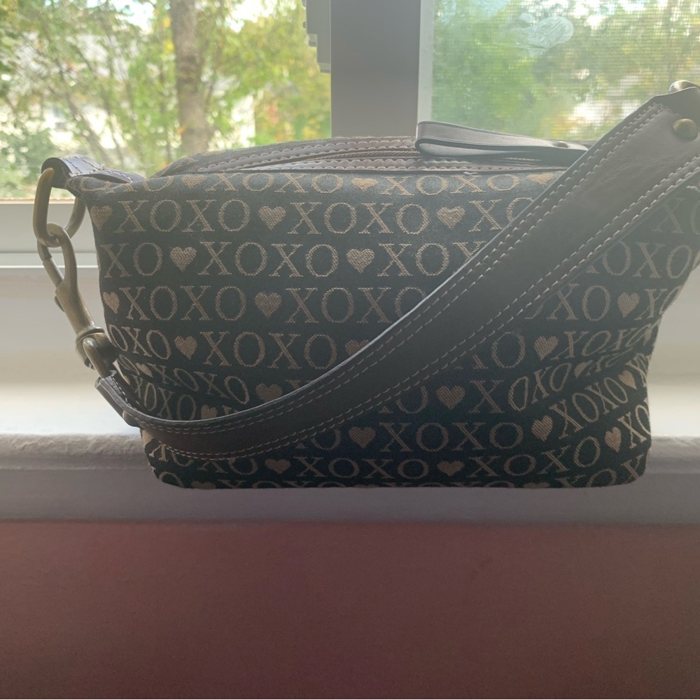 XOXO Patterned Shoulder Bag - Picture 2 of 4